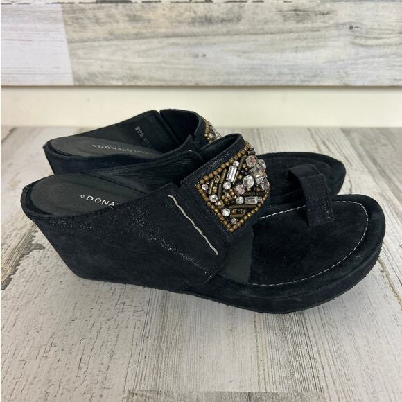 Donald J Pliner Women’s 8 Black Suede Gold Jeweled Slip-On Wedge Sandals Designe - Picture 3 of 7